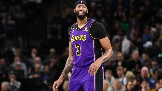 让观众和队 让观众和队